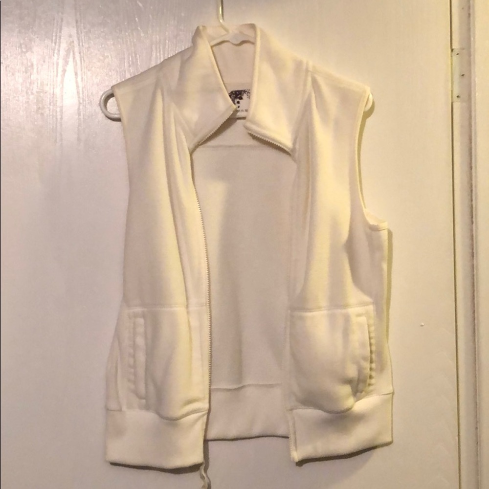 No sleeve zip up fleece